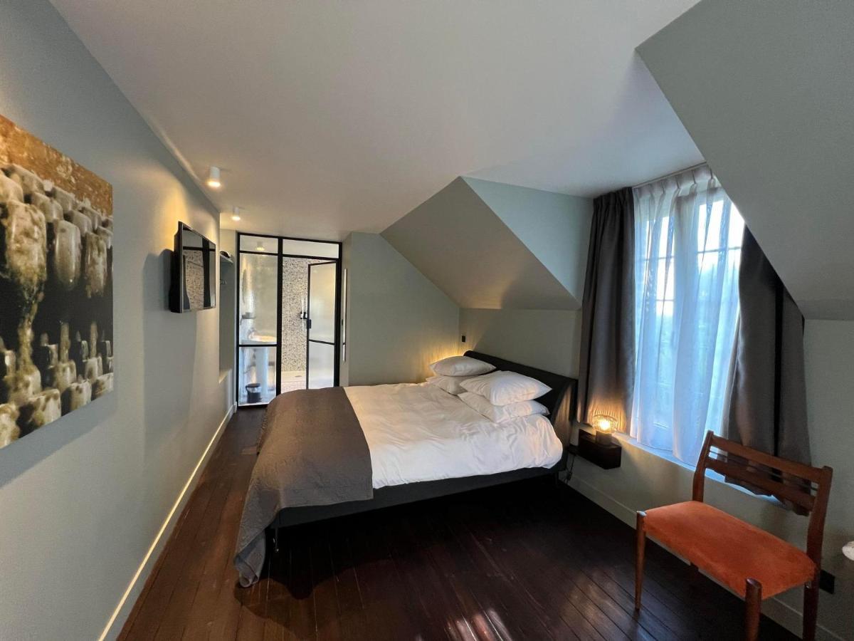 Le Petit Chateau Baye  Екстериор снимка
