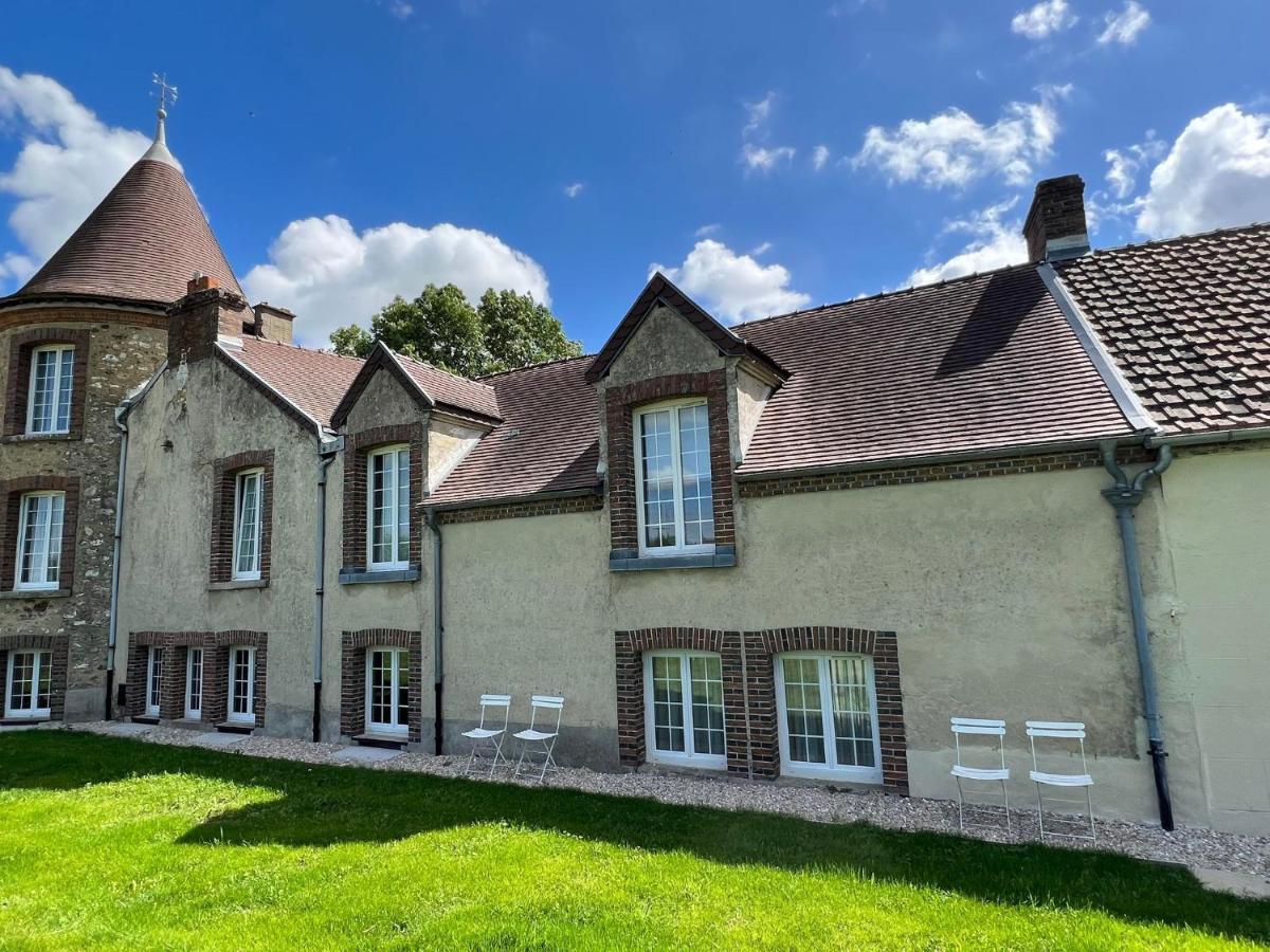 Le Petit Chateau Baye  Екстериор снимка