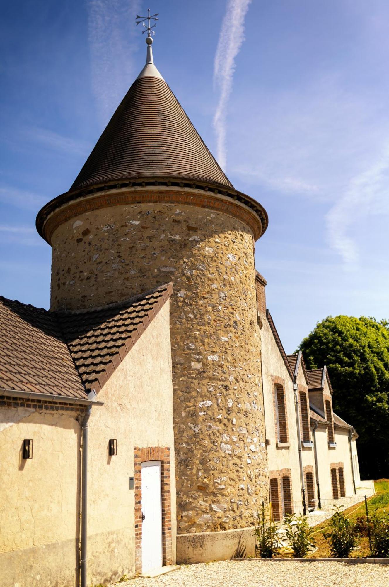 Le Petit Chateau Baye  Екстериор снимка